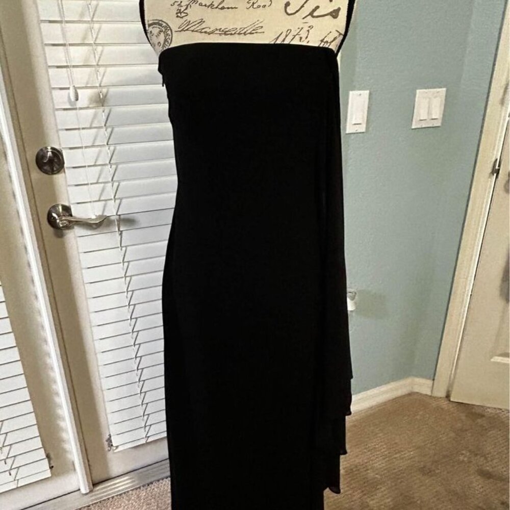 NWT Donna Morgan formal, strapless dress, with side draping. Sz 6
